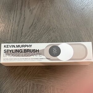 KEVIN.MURPHY Styling Brush - Black and White Design